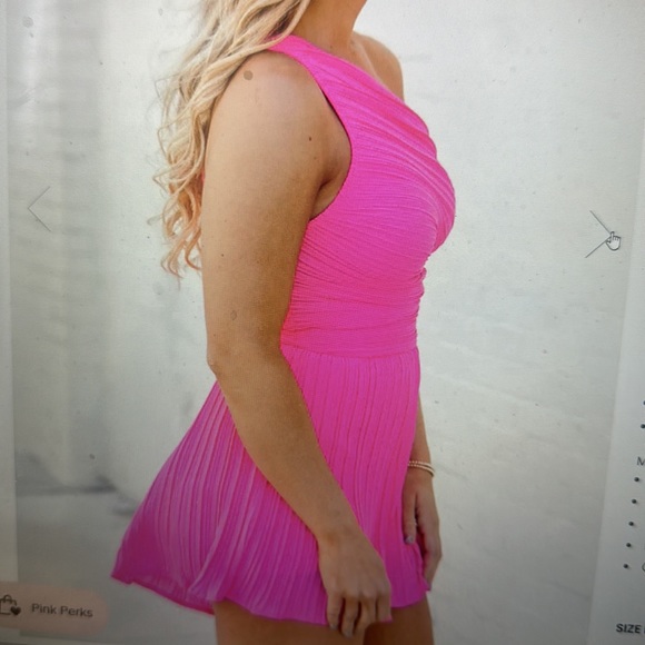 Summer stroll pink one shoulder romper - Picture 2 of 6